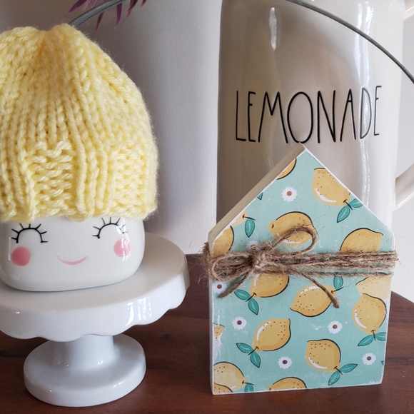 Wooden house accent lemons/buffalo check - Picture 2 of 3